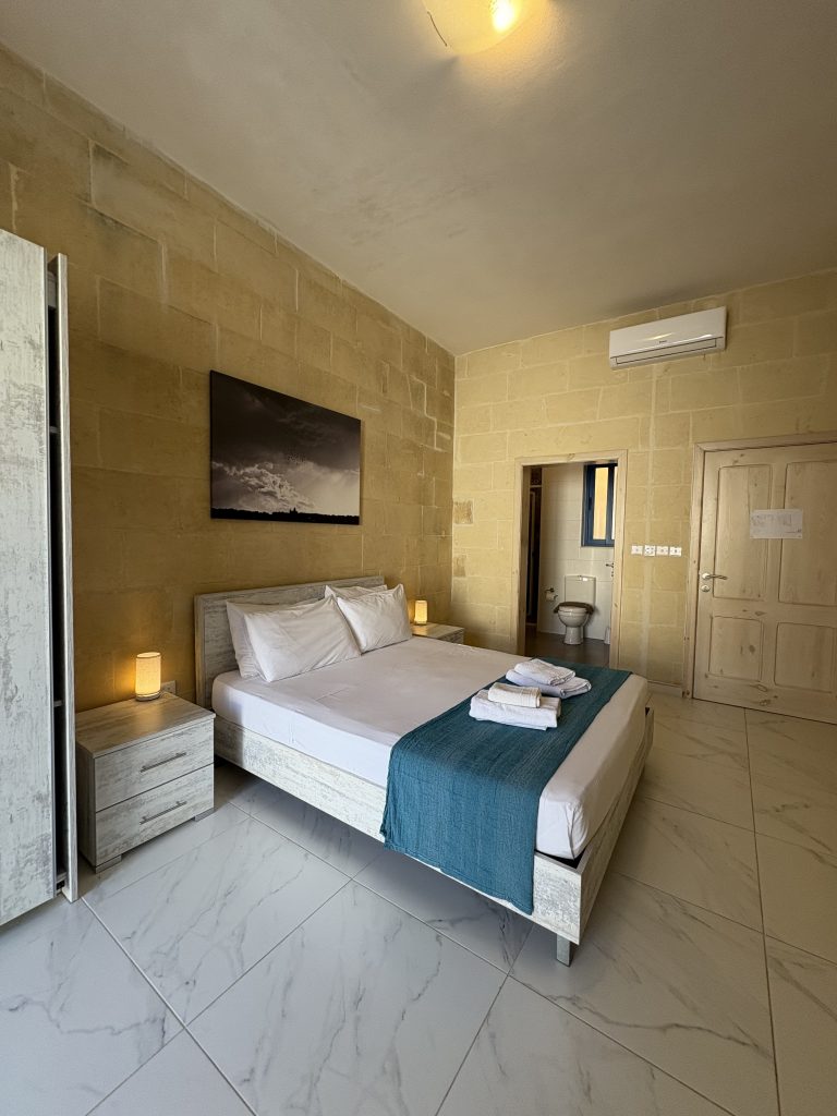 11 - bed