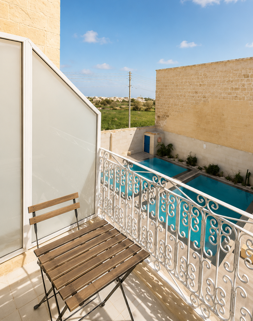 Rm 11 Pool View