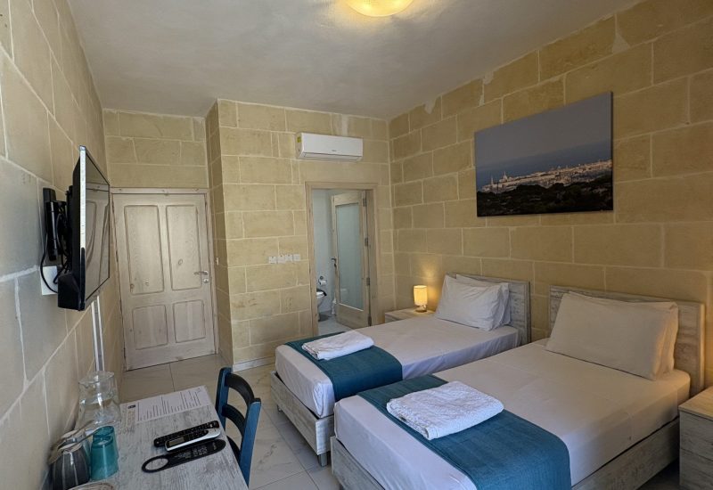 4 - whole bedroom