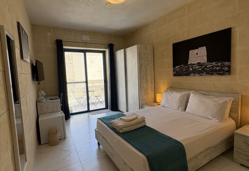 5 - bed