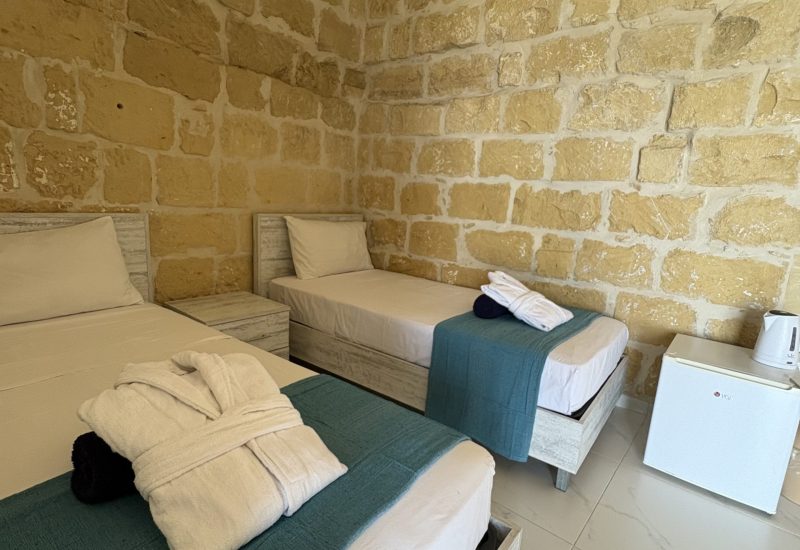 9 - single beds